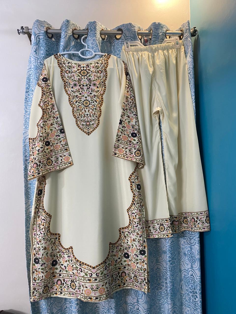 Ethereal Ivory Floral Kaftan - Artisanal Printed Crepe Tunic with Scalloped Border