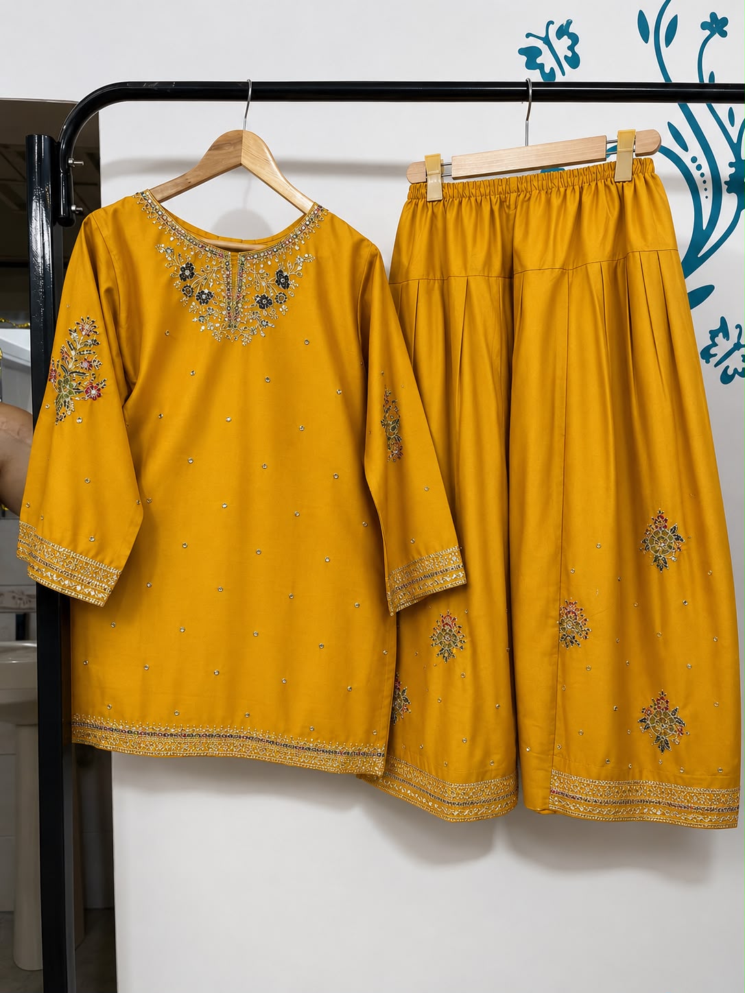 Golden Zest – 2-Piece Detailed Soft Cotton Pret Suit Farshi Shalwar