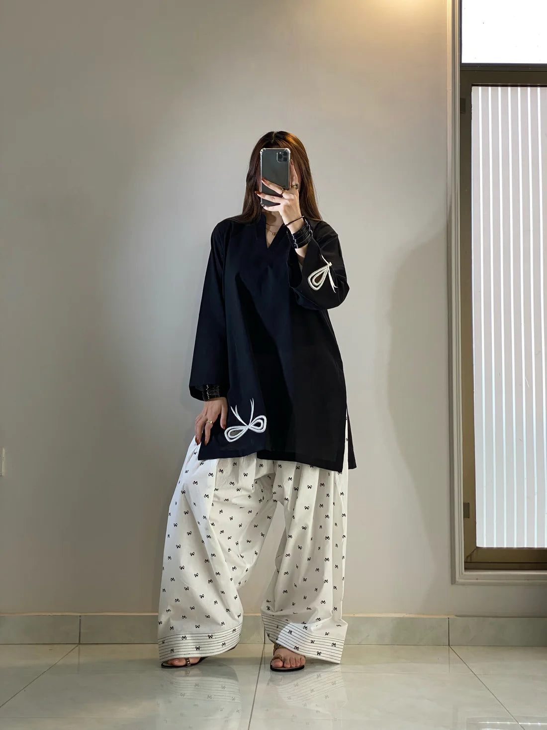 Bold in Black: Contemporary Ethnic Two-Piece Farshi Shalwar