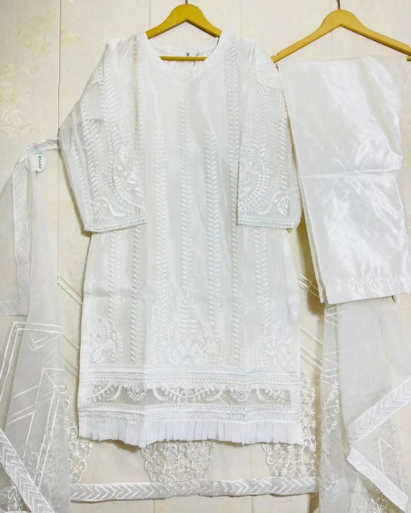 Thread Floral Embroidery Work On Shirt With Embroidered Dupatta