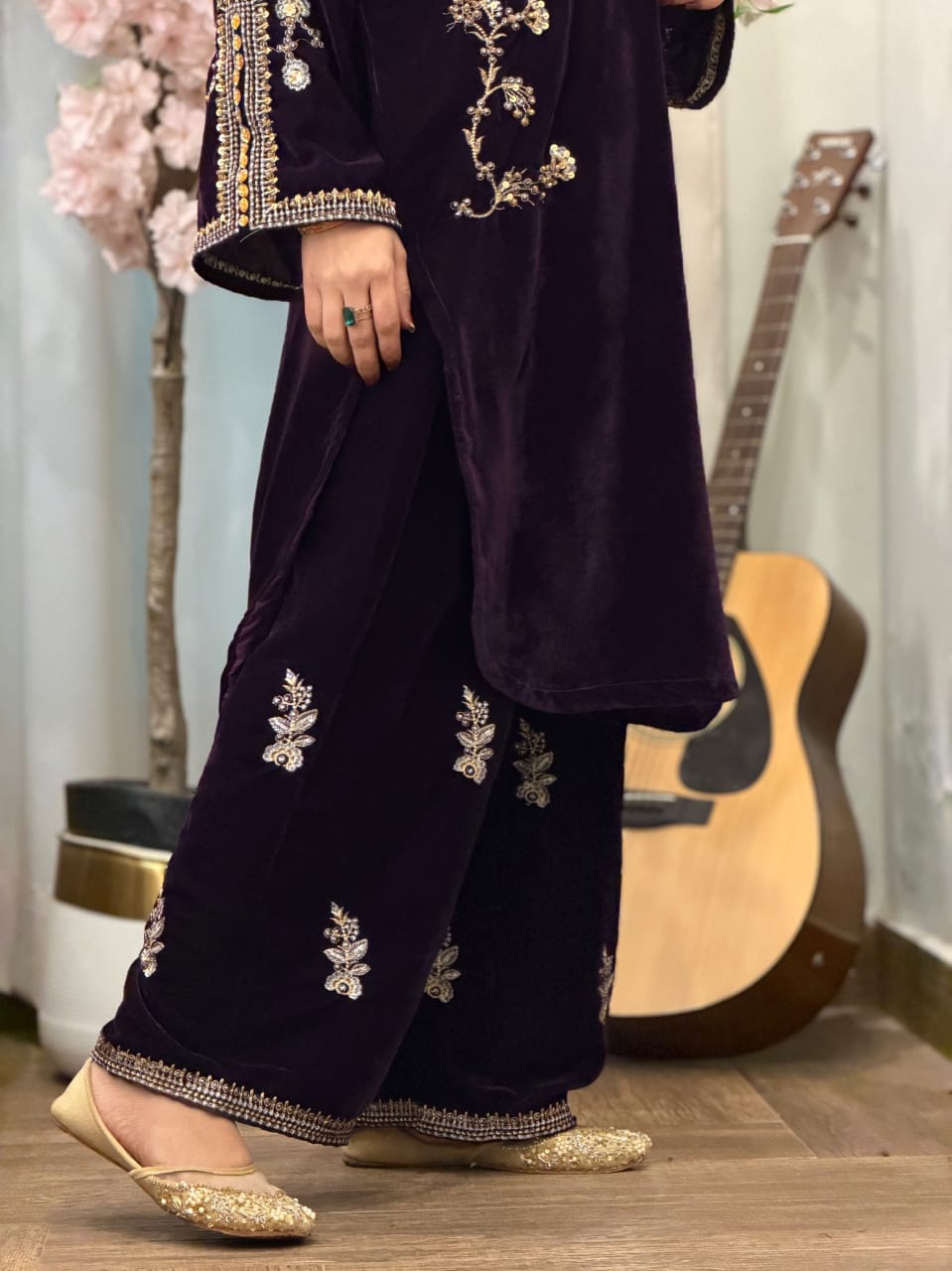 Velvet Embroidered 2-Piece Pret Suit
